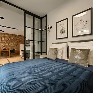  Apartment Zentrum Parking By Impero